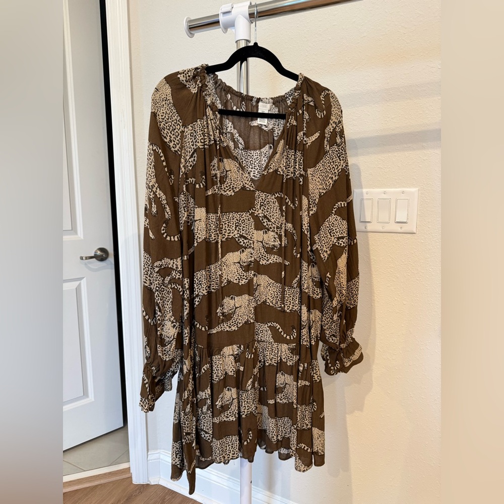 HM cheetah print flowy mini dress